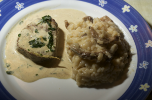 Filé ao Molho de Mostarda acompanhado de Risoto de Funghi